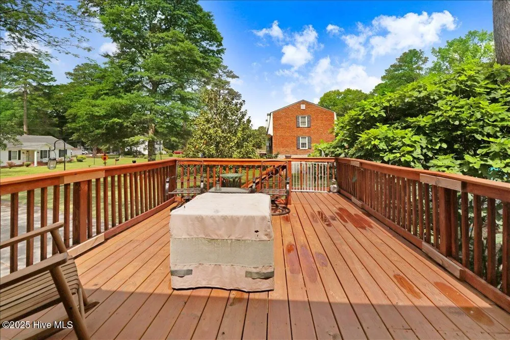 105 Harbor Drive Washington, NC 27889