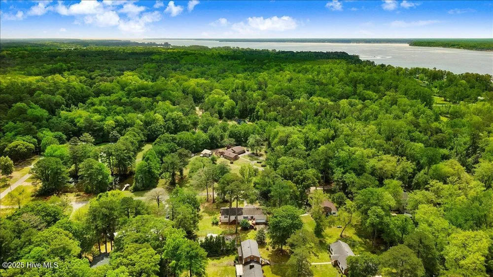 105 Harbor Drive Washington, NC 27889