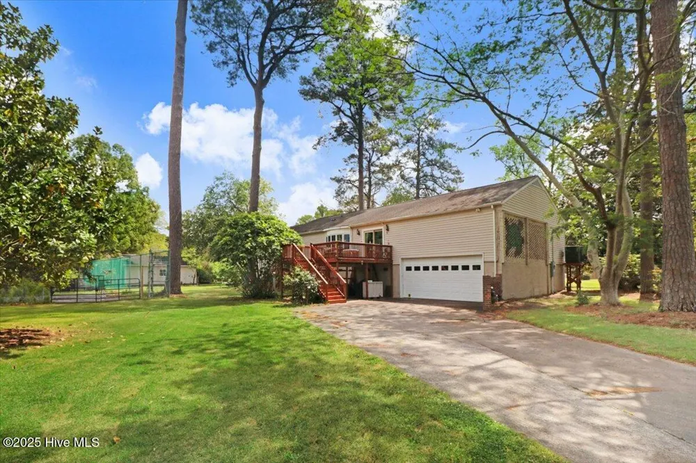 105 Harbor Drive Washington, NC 27889