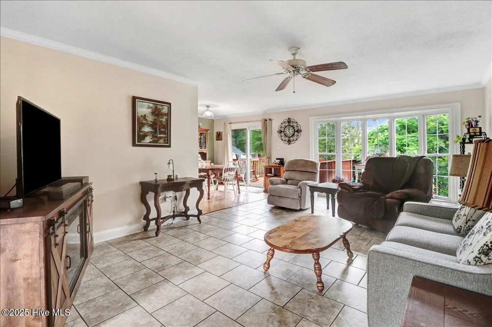 105 Harbor Drive Washington, NC 27889