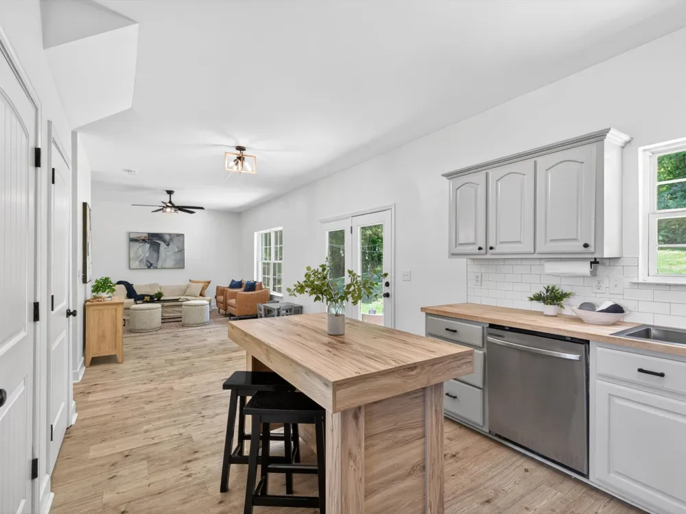 1074 Talon Dr Columbia, TN 38401