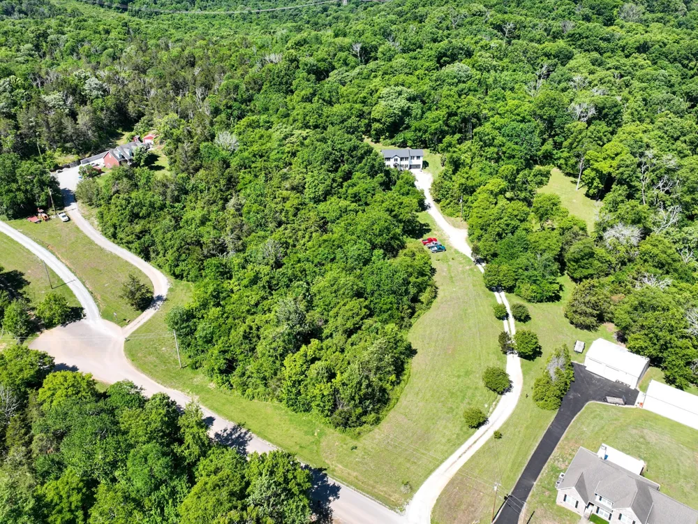 1074 Talon Dr Columbia, TN 38401