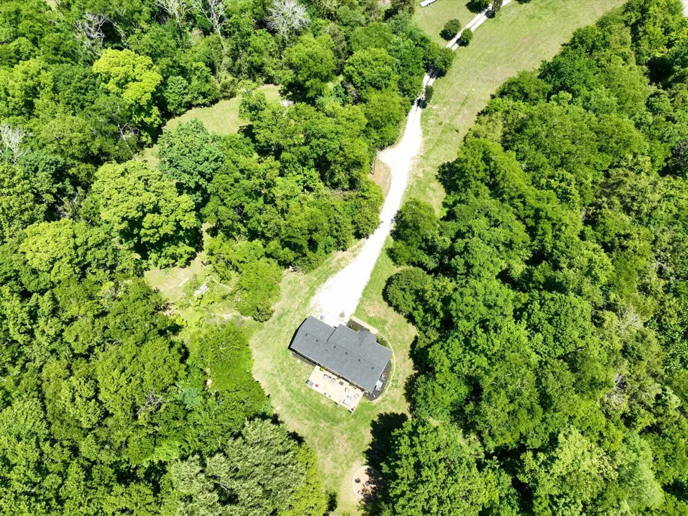 1074 Talon Dr Columbia, TN 38401