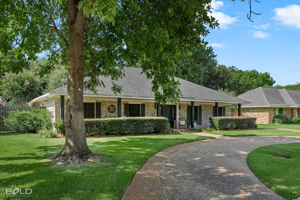 220 Norcross Street Bossier City, LA 71111