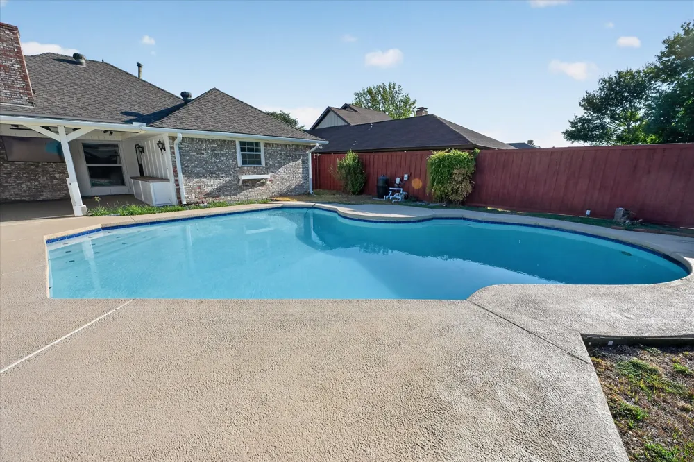 1712 Copper Creek Drive Plano, TX 75075