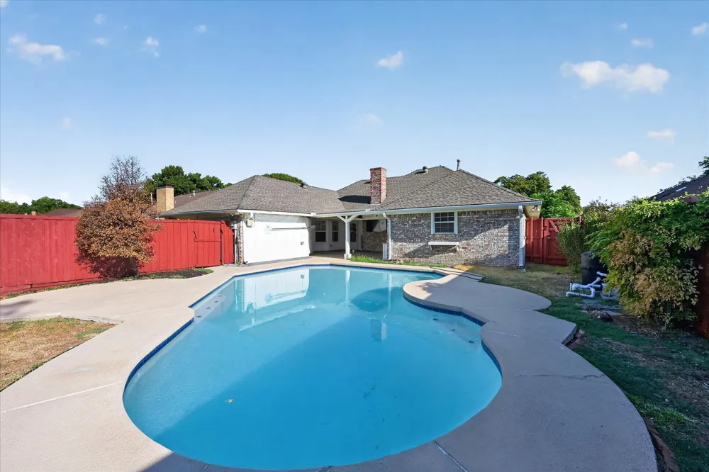 1712 Copper Creek Drive Plano, TX 75075