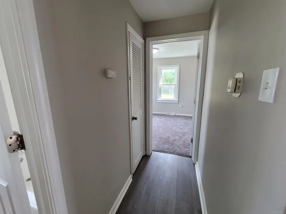 7592 Hupp Avenue Warren City, MI 48091