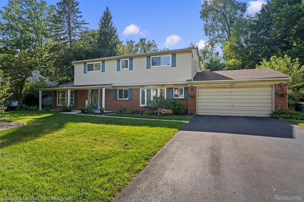 26163 Westmeath Street Farmington Hills City, MI 48334