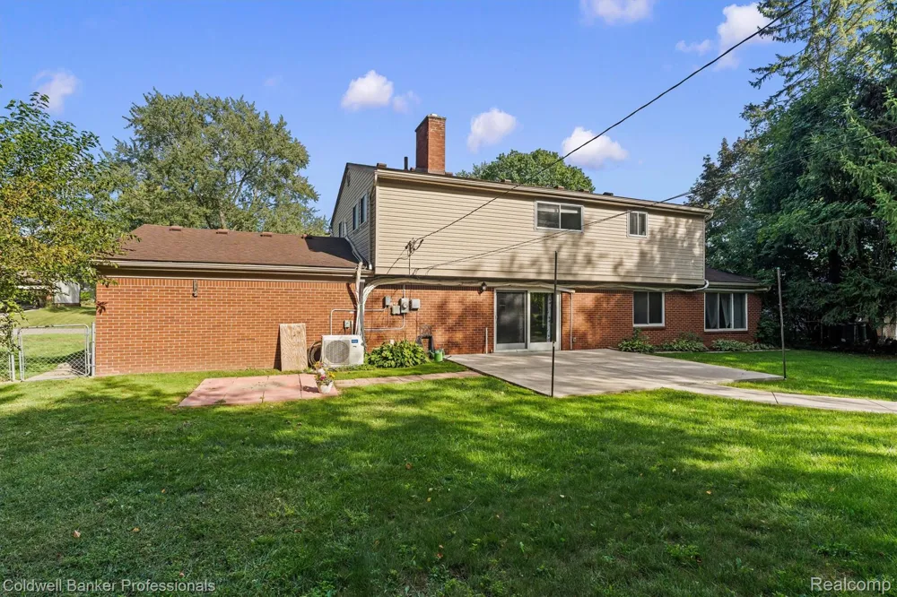 26163 Westmeath Street Farmington Hills City, MI 48334