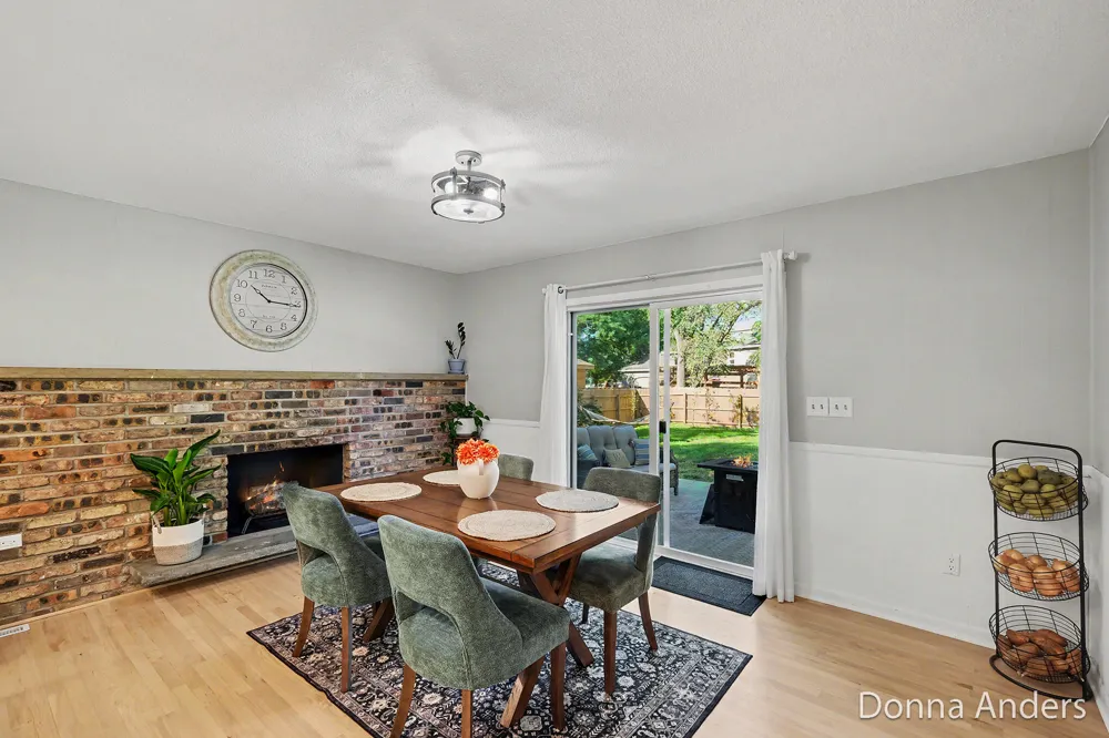 5581 Edgelawn Drive SE Kentwood City, MI 49508