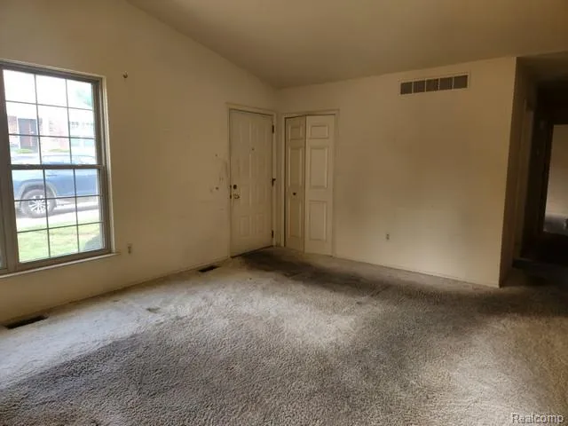 7611 Woodview Drive Waterford Charter Township, MI 48327