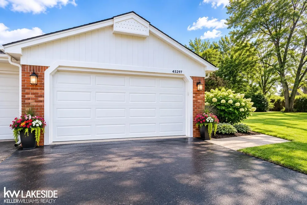 45297 Universal Court Shelby Charter Township, MI 48317