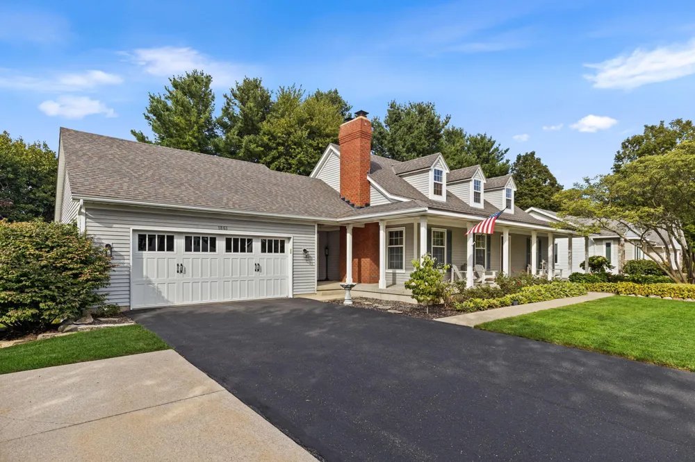 1861 Pine Grove Drive Georgetown Charter Township, MI 49428