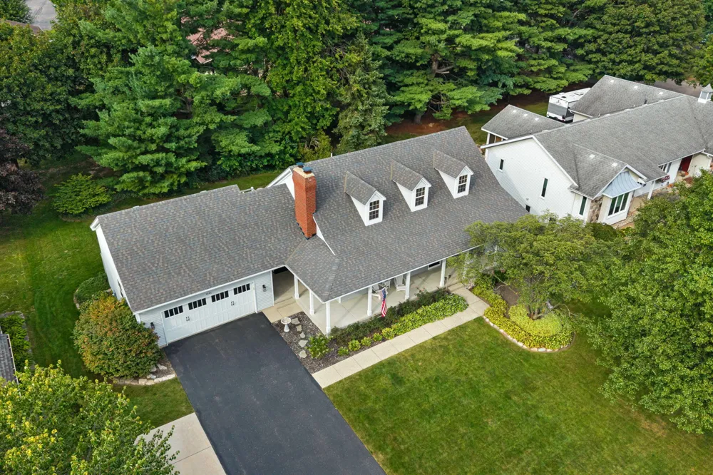 1861 Pine Grove Drive Georgetown Charter Township, MI 49428