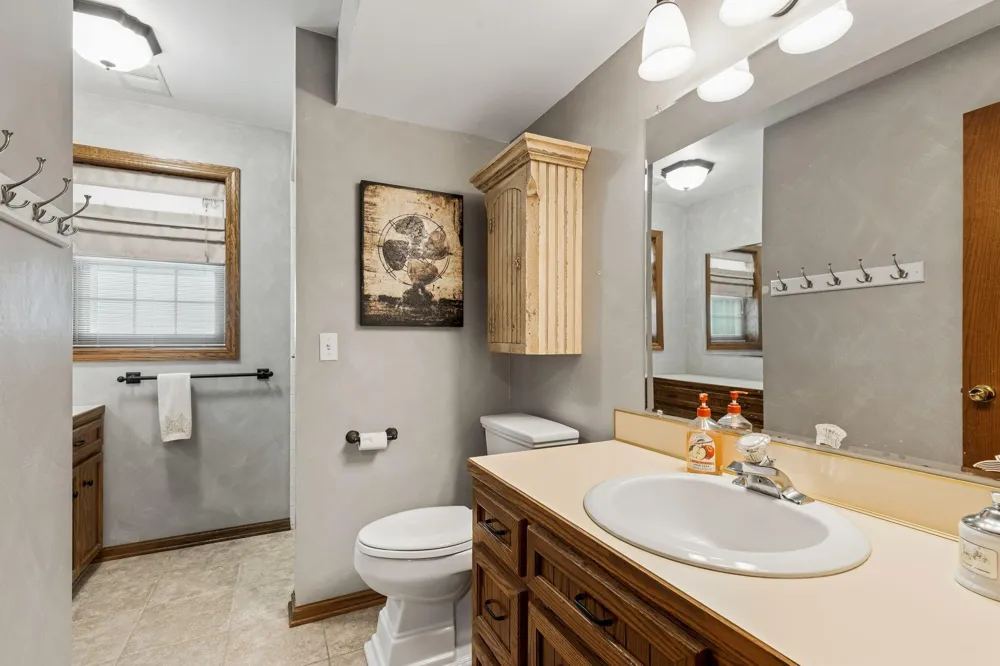 1861 Pine Grove Drive Georgetown Charter Township, MI 49428