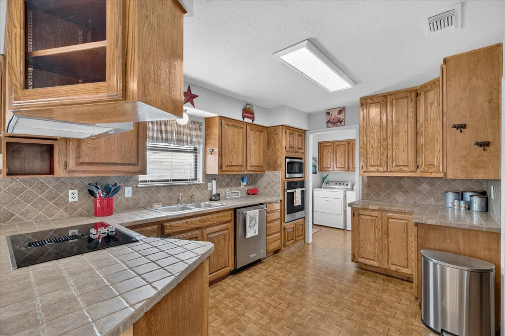 448 Remuda Drive Fort Worth, TX 76108