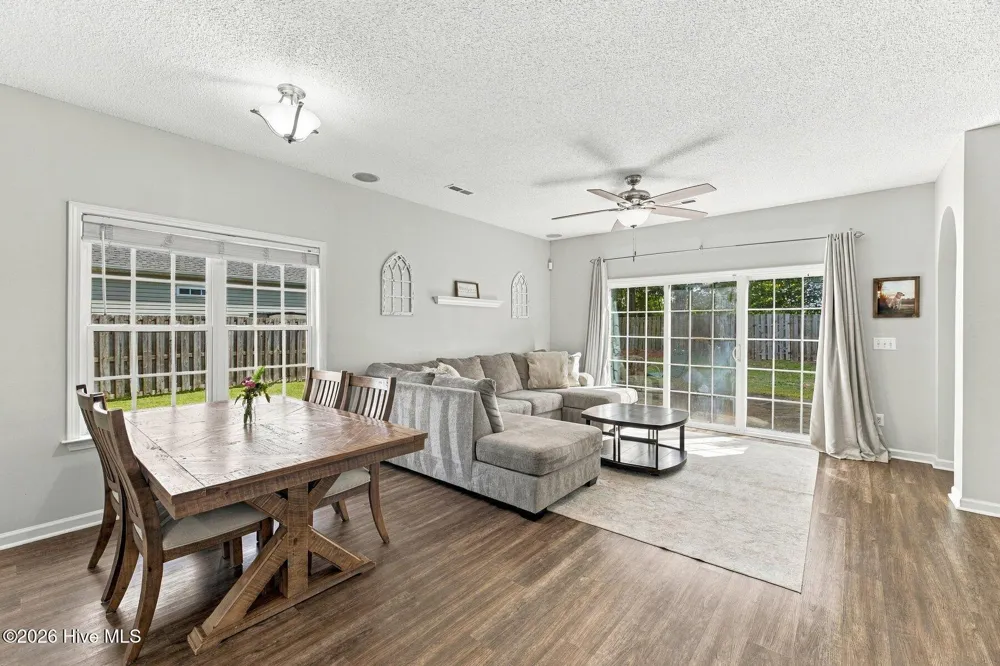7304 Farrington Farms Drive Wilmington, NC 28411