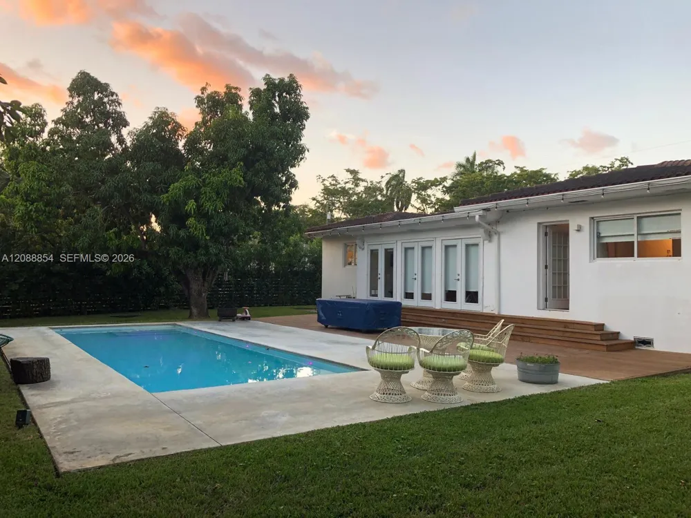 110 NW 87th St El Portal, FL 33150