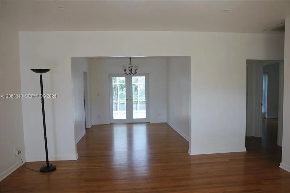 335 Candia Ave Coral Gables, FL 33134