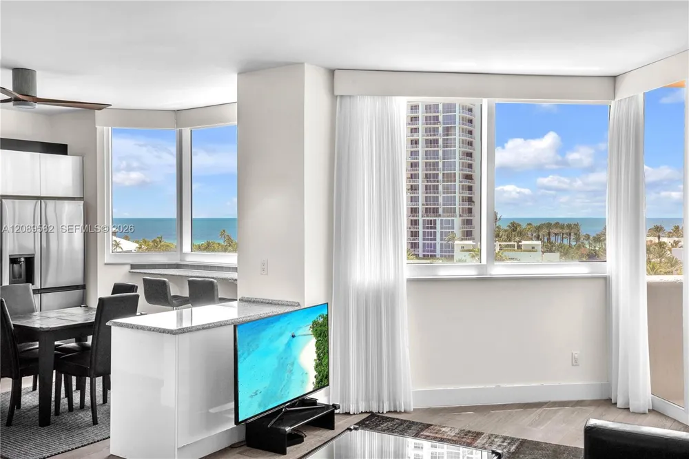 300 S Pointe Dr #809 Miami Beach, FL 33139