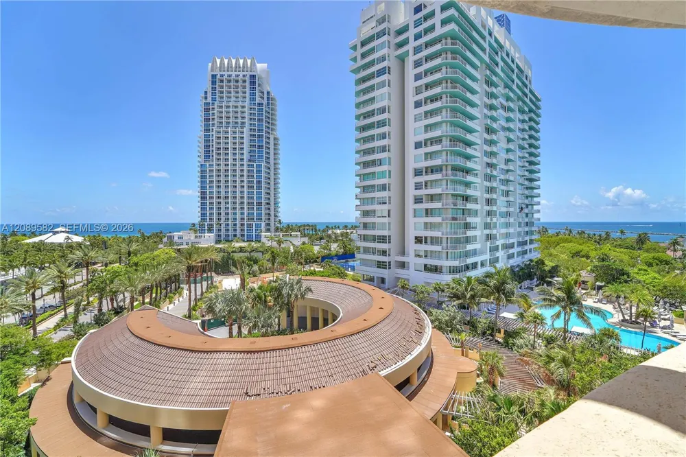 300 S Pointe Dr #809 Miami Beach, FL 33139
