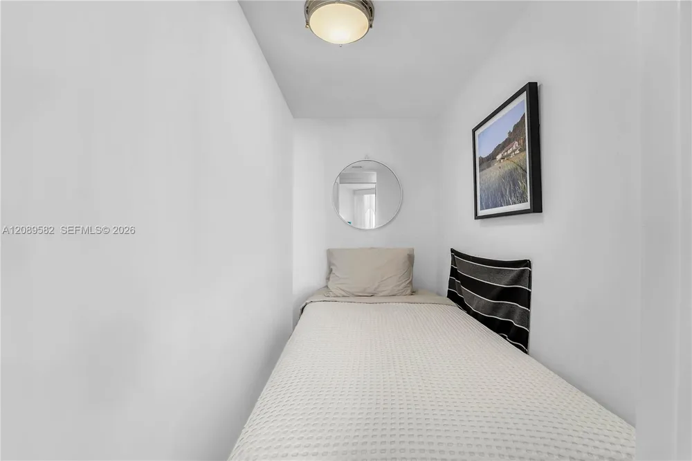 300 S Pointe Dr #809 Miami Beach, FL 33139