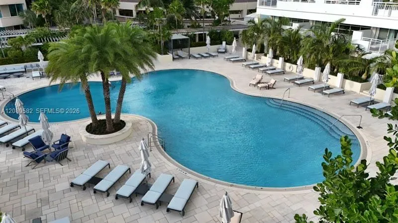 300 S Pointe Dr #809 Miami Beach, FL 33139
