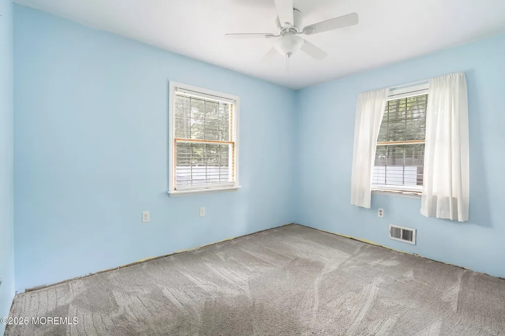 28 Murdock Place Jackson, NJ 08527