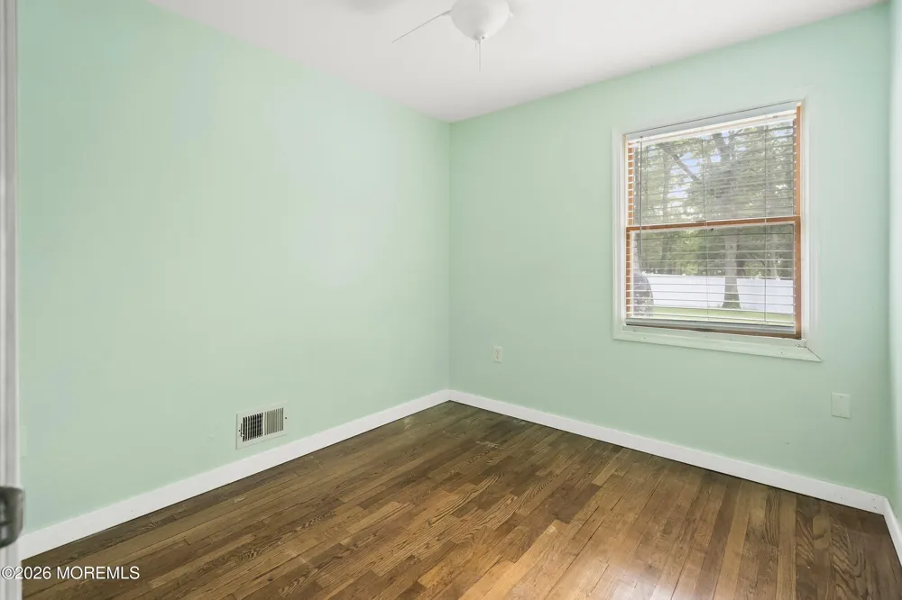 28 Murdock Place Jackson, NJ 08527