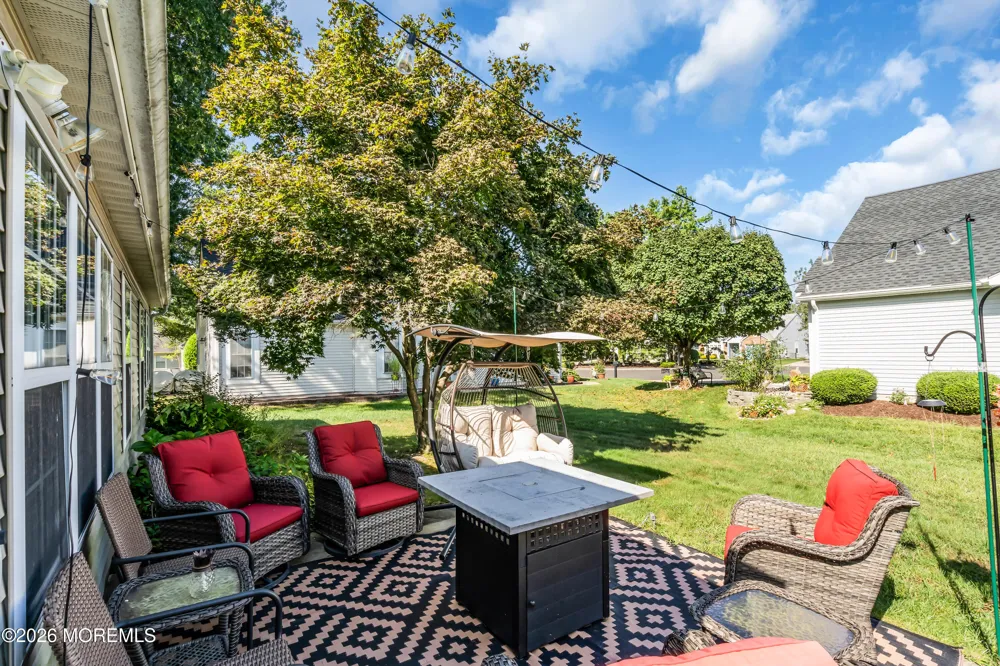21 S Baker Drive Jackson, NJ 08527