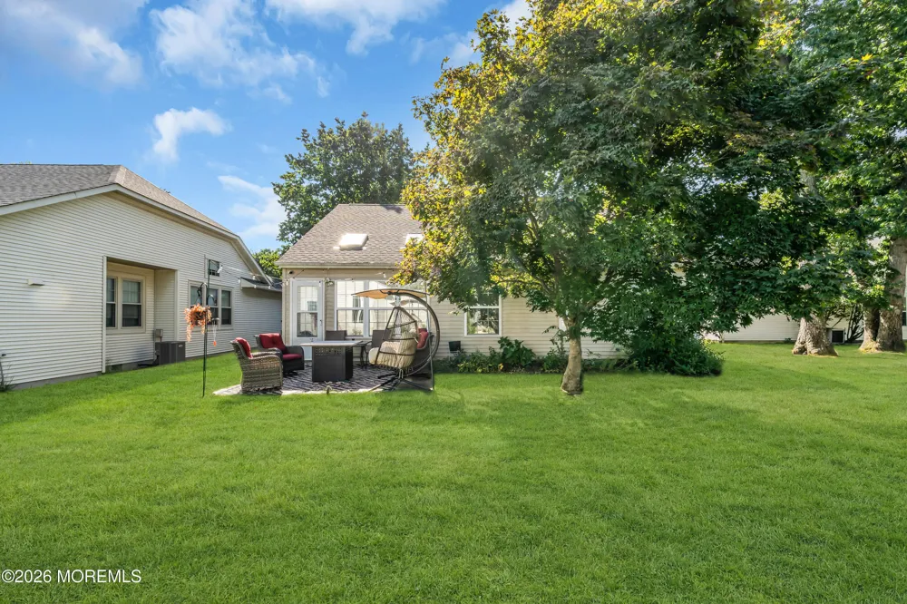 21 S Baker Drive Jackson, NJ 08527