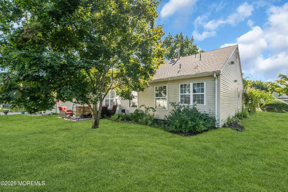 21 S Baker Drive Jackson, NJ 08527