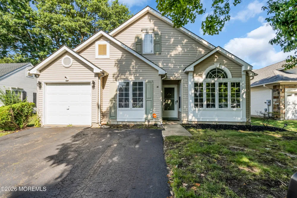 21 S Baker Drive Jackson, NJ 08527