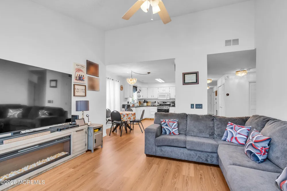 21 S Baker Drive Jackson, NJ 08527