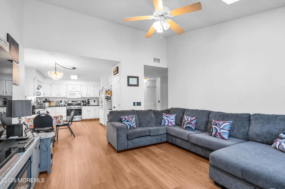 21 S Baker Drive Jackson, NJ 08527