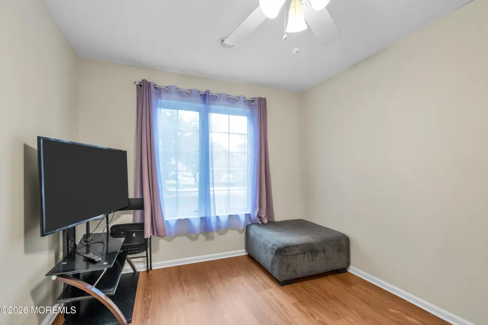 21 S Baker Drive Jackson, NJ 08527