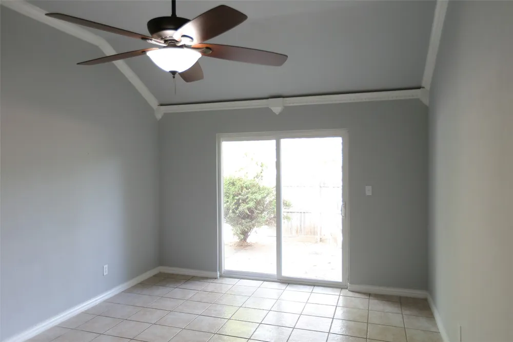 1212 Paco Denton, TX 76209