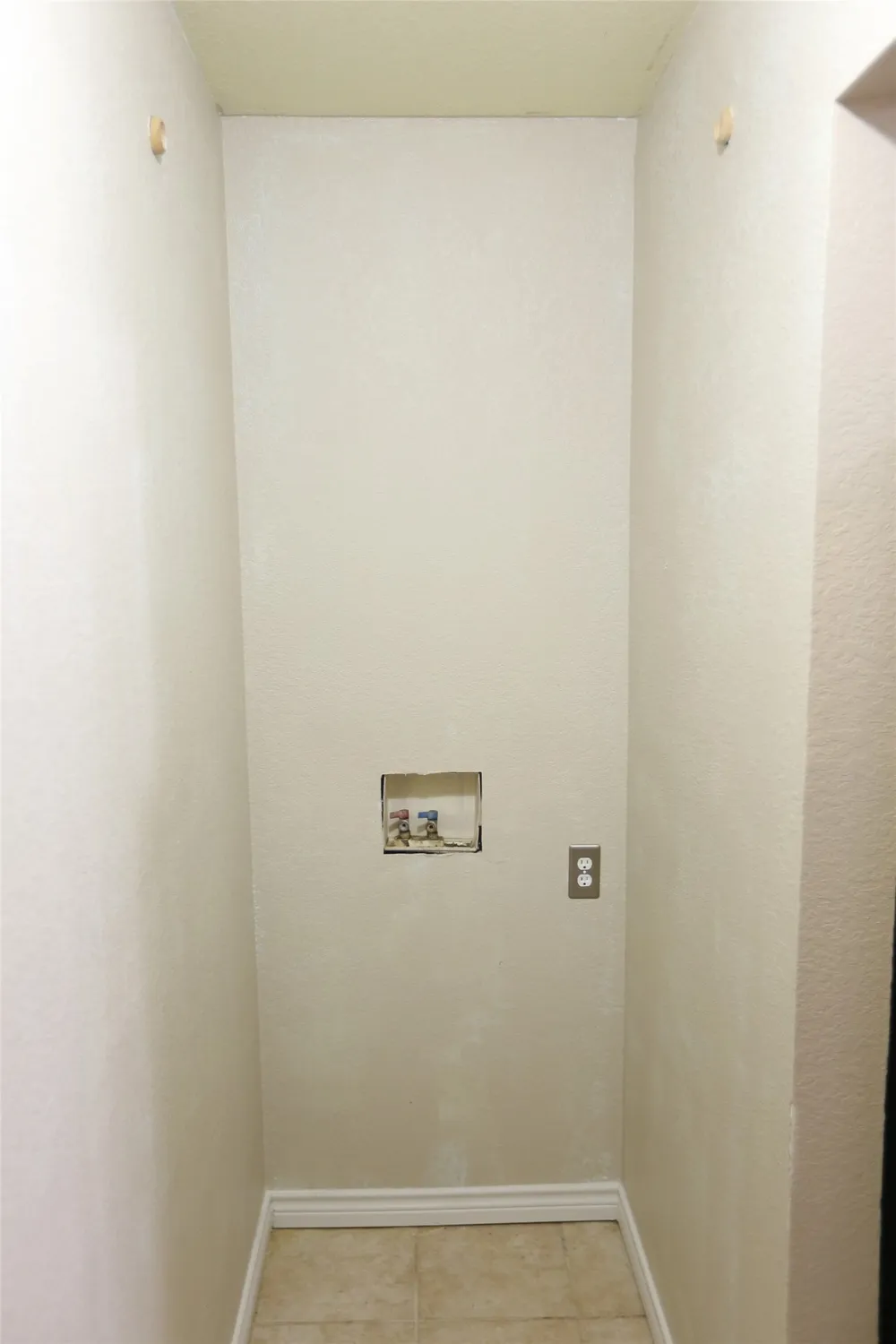 1212 Paco Denton, TX 76209