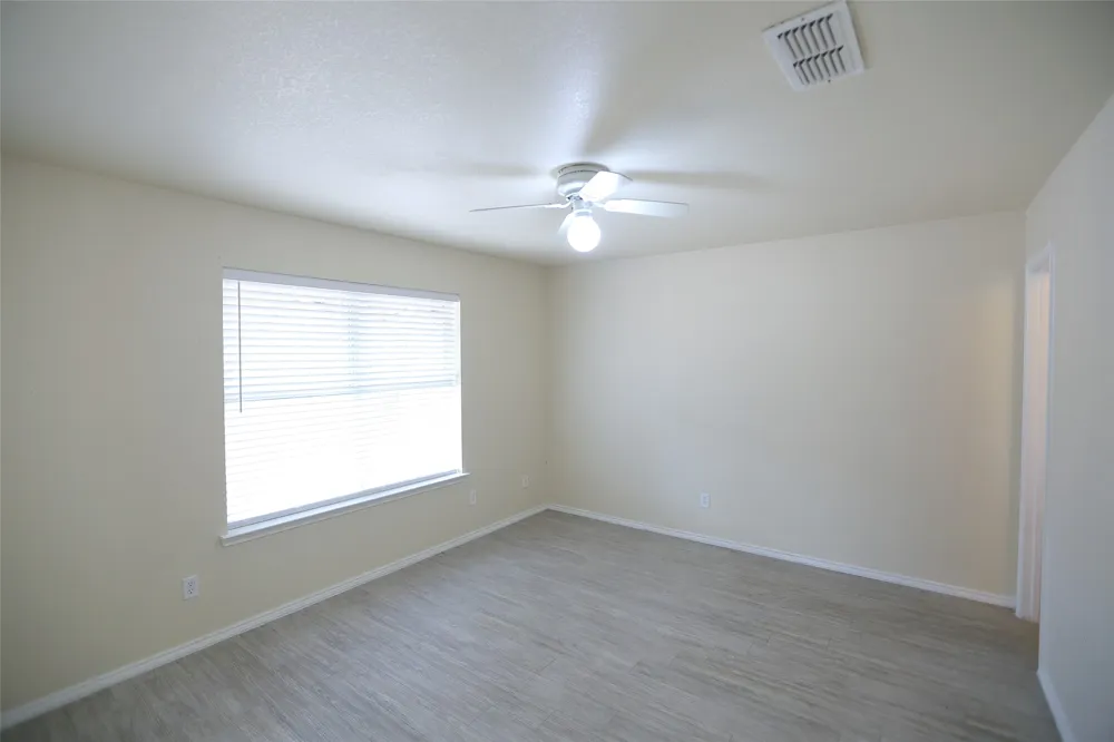 1212 Paco Denton, TX 76209