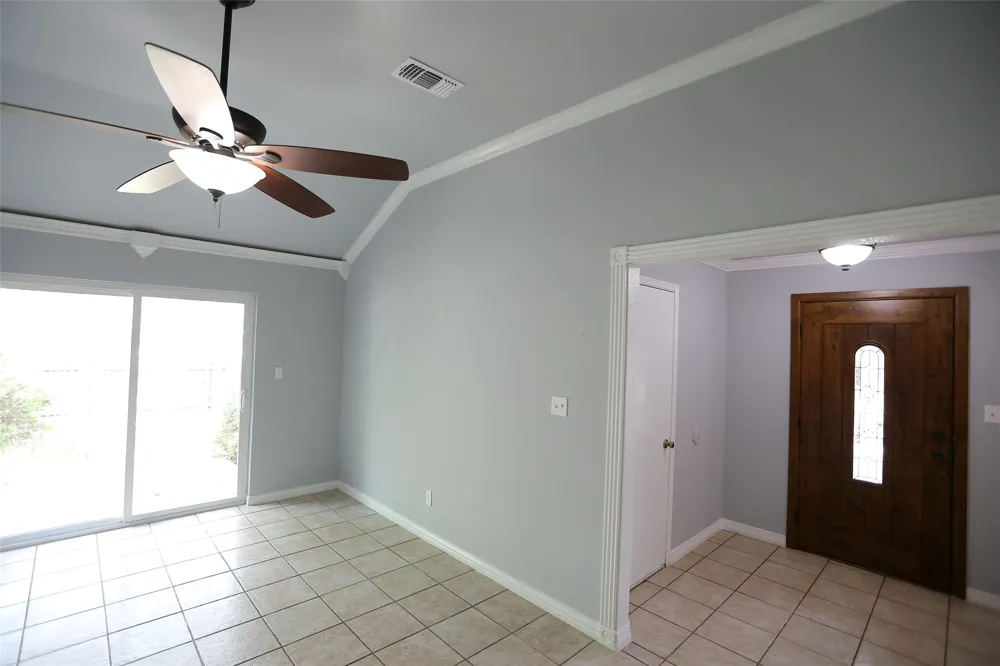 1212 Paco Denton, TX 76209