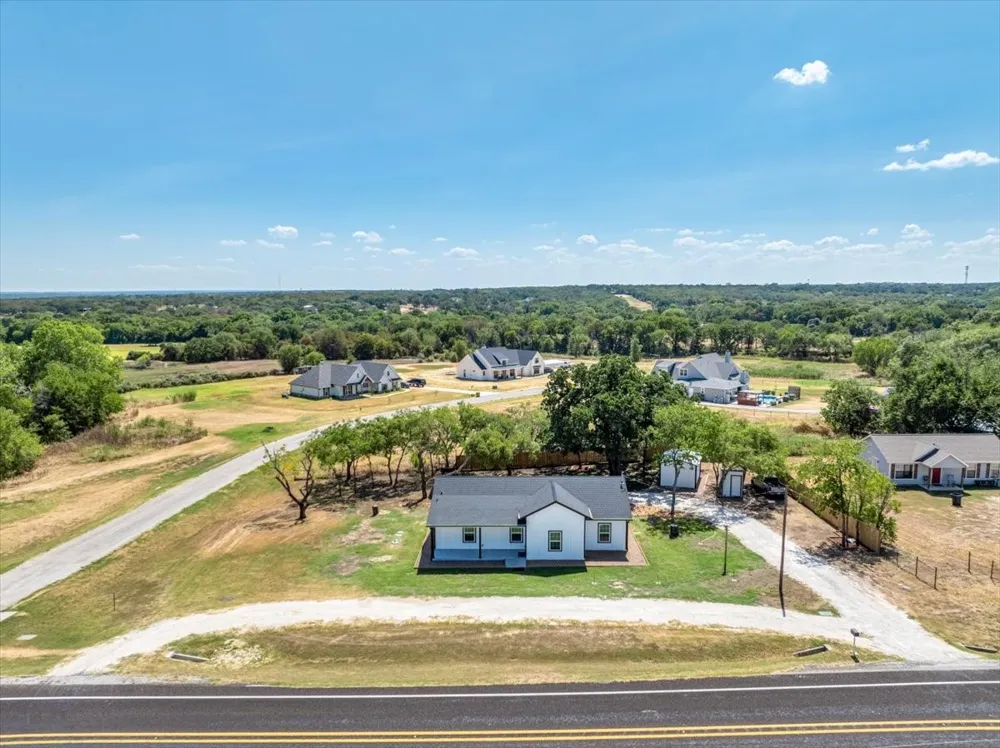 750 Jay Bird Lane Reno, TX 76082