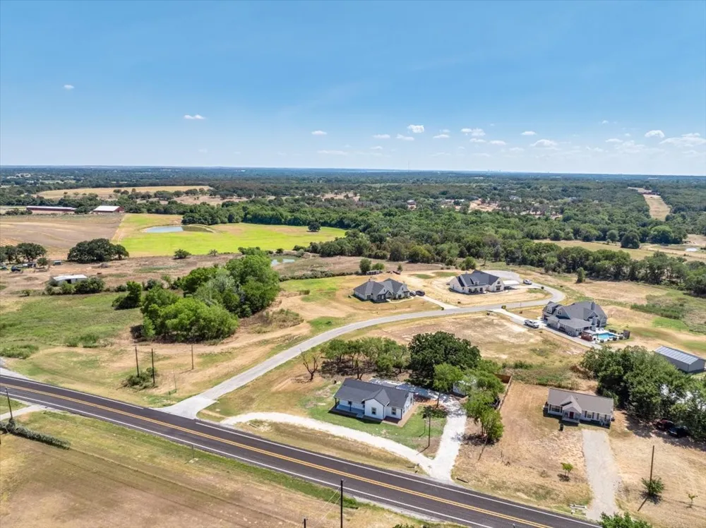 750 Jay Bird Lane Reno, TX 76082