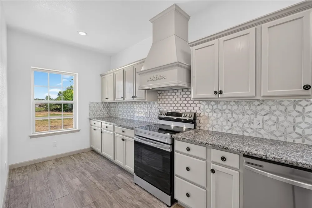 750 Jay Bird Lane Reno, TX 76082