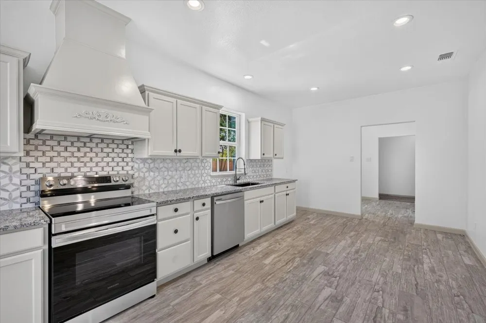 750 Jay Bird Lane Reno, TX 76082