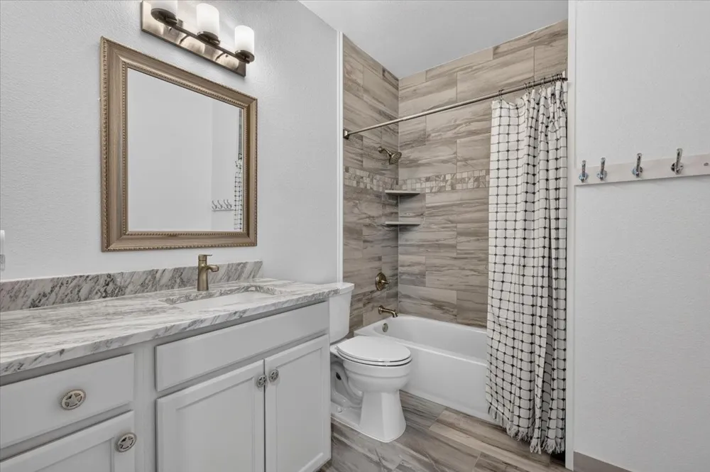 750 Jay Bird Lane Reno, TX 76082