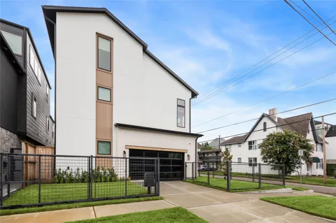 2012 Welch Street