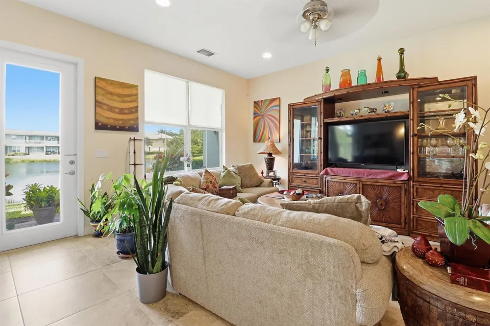 2133 WELLS PLACE Palm Beach Gardens, FL 33418