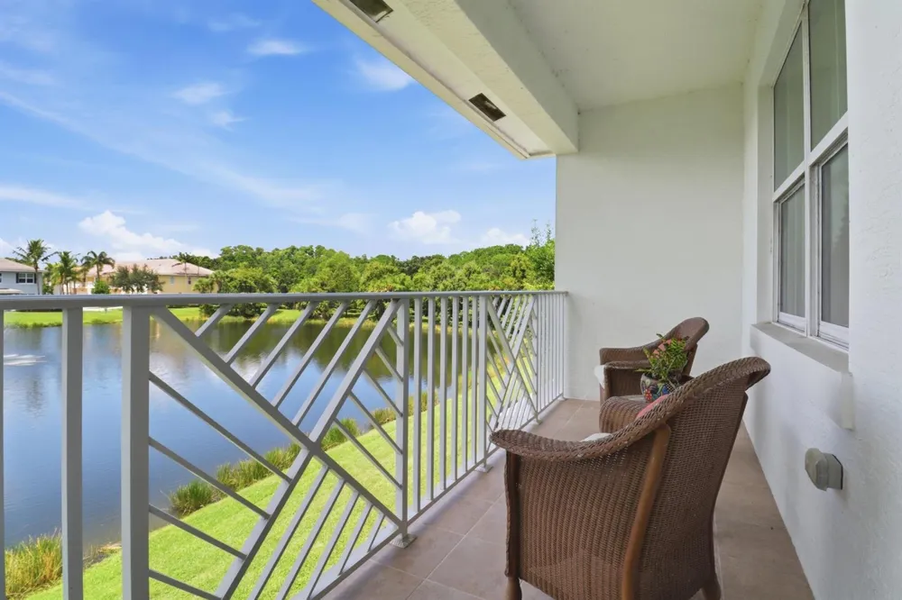 2133 WELLS PLACE Palm Beach Gardens, FL 33418