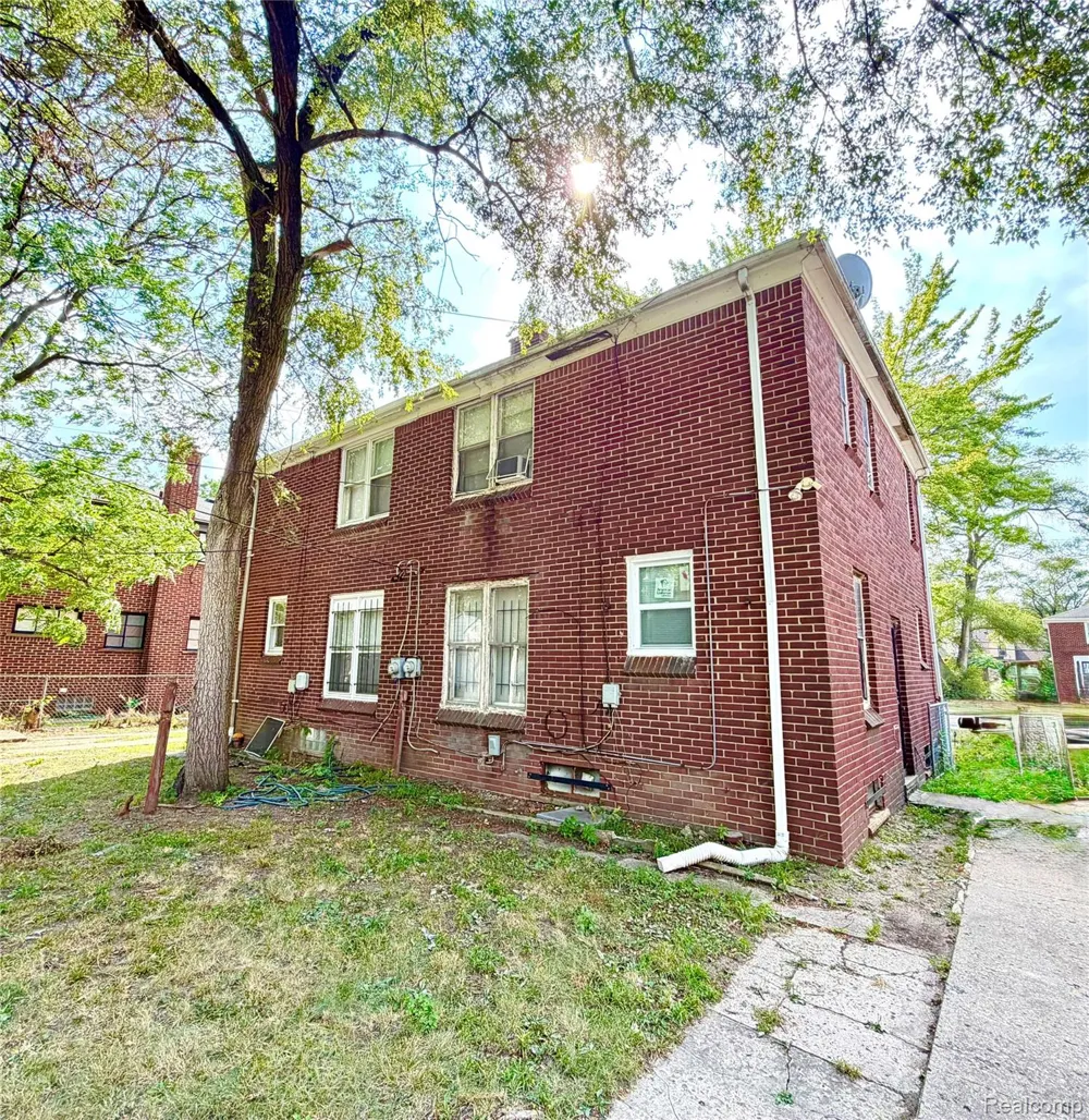 15480 Meyers Road Detroit City, MI 48227