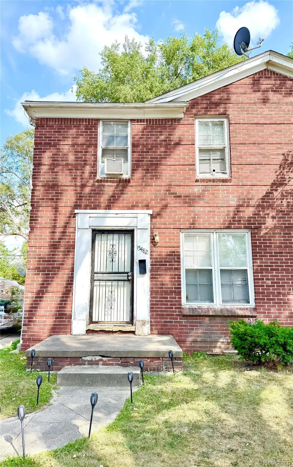 15480 Meyers Road Detroit City, MI 48227